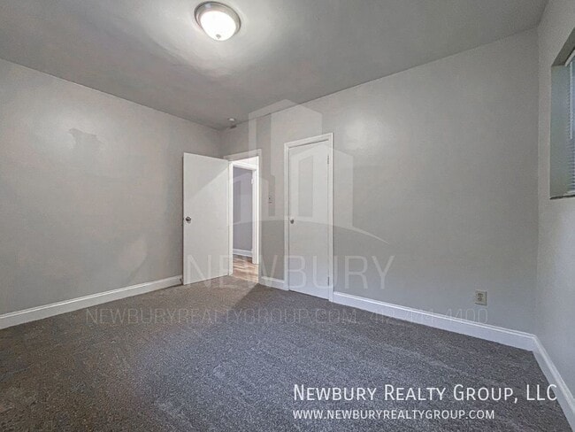 Building Photo - 319 San Juan Dr