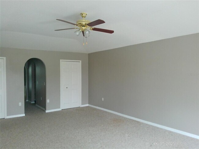 Building Photo - 200 Fish Hawk Dr
