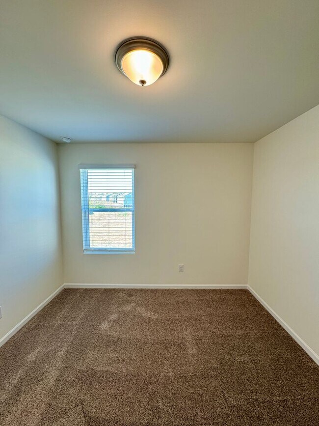 Building Photo - Beautiful 3BR/2.5 Bath in Union County.