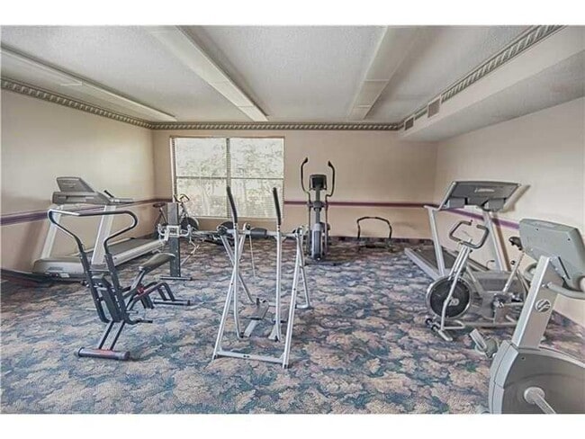 Building Photo - 370 NW 76th Ave