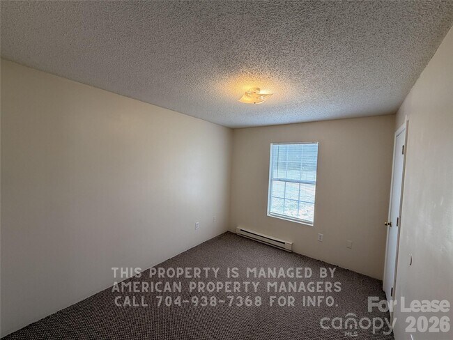 Building Photo - 1860 Sells Rd