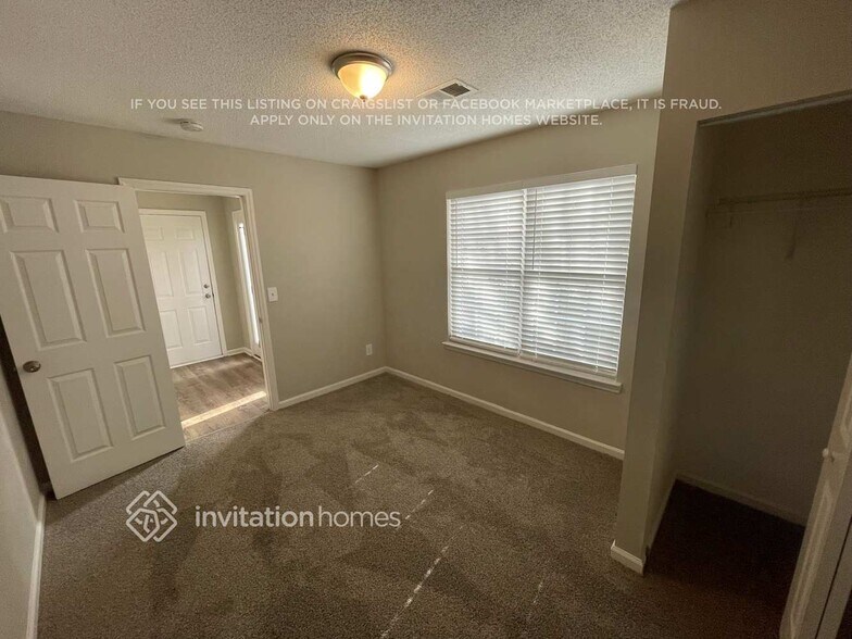 Building Photo - 10324 Covingtonwood Dr