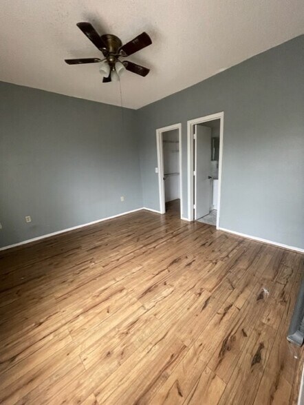 Building Photo - 10110 Winsford Oak Blvd