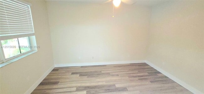 Building Photo - 4950 Tradewinds Ter