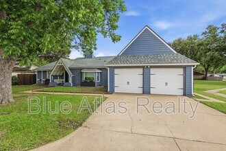 Building Photo - 15625 Terrace Lawn Cir