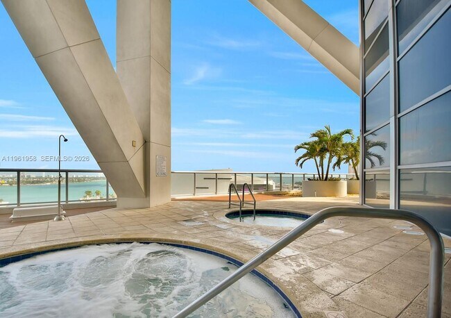 Building Photo - 888 Biscayne Blvd