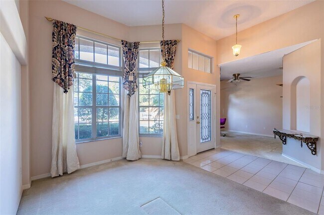 Building Photo - 497 Pickfair Terrace