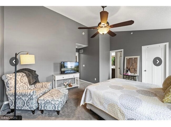 Building Photo - 11280 Sand Castle Dr