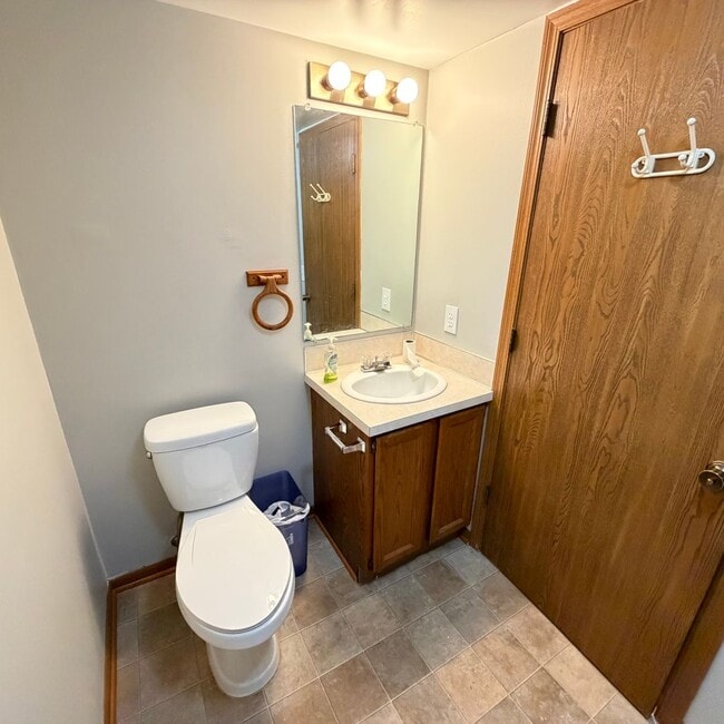 Building Photo - Two Bedroom with Washer/Dryer hook ups!