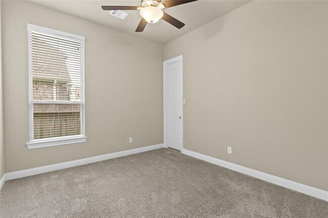 Building Photo - 20302 Rosegold Way