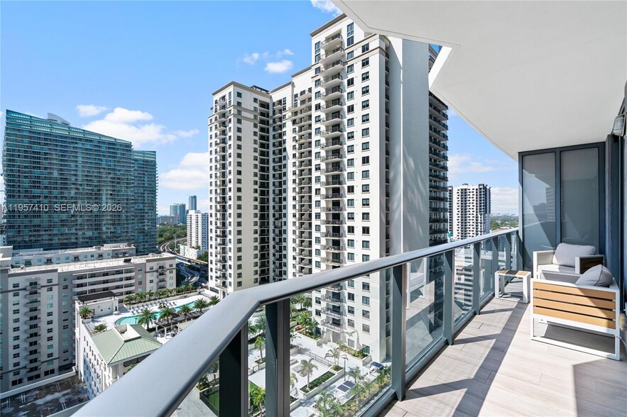 Building Photo - 55 SW 9th St