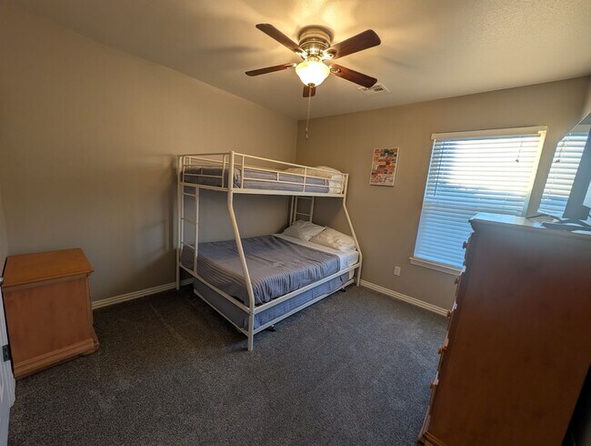 Building Photo - 360 Haley Cir