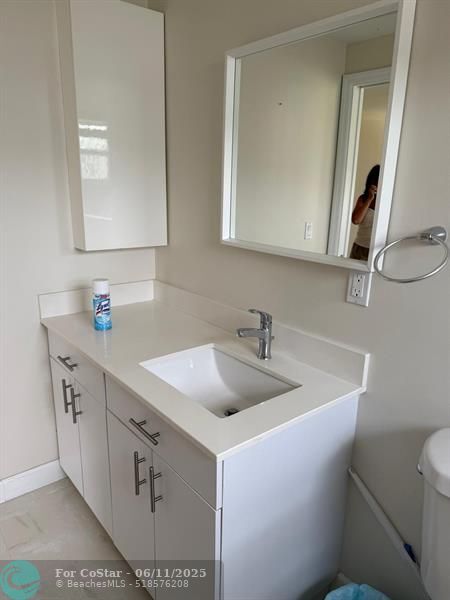 Building Photo - 9420 Poinciana Pl