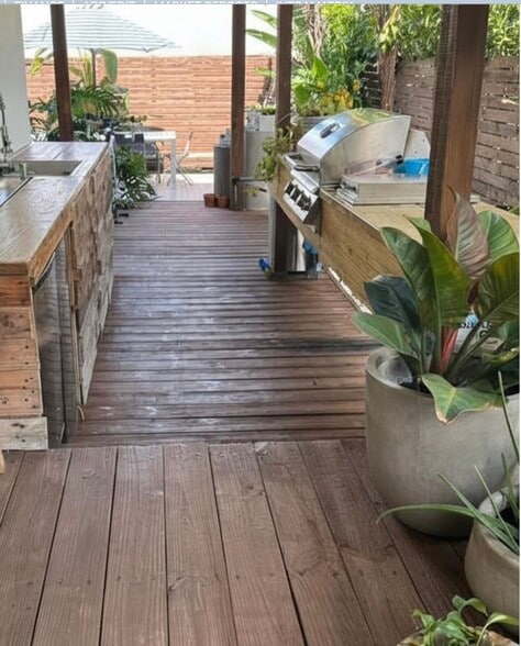 Building Photo - 1345 SW 60th Ct