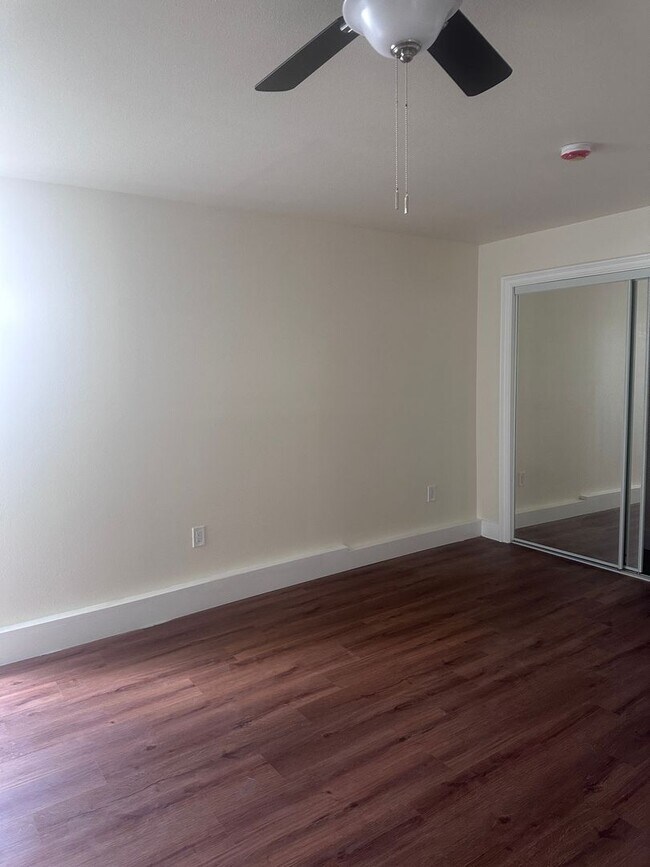 Building Photo - 760 El Nido St