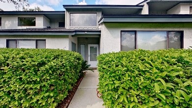 Building Photo - Furnished Unit in Fountain Gate Condo Association!