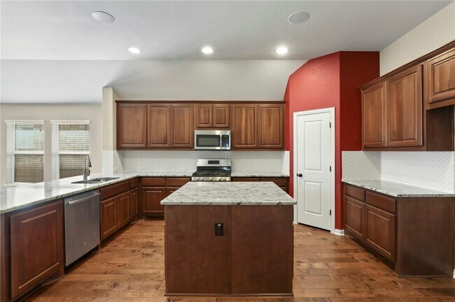 Building Photo - 2913 Consuelo Wy