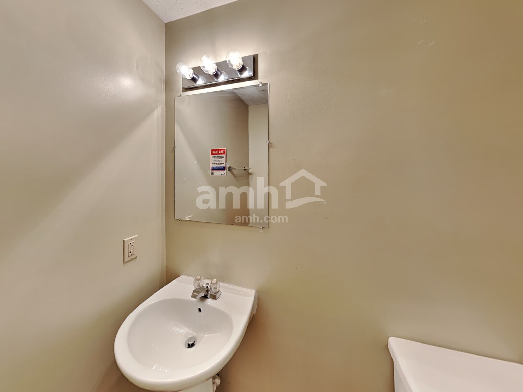 Building Photo - 7523 Canal Highlands Blvd