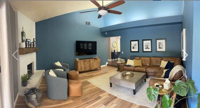 Building Photo - Lovely 3 Bedroom / 2 Bathroom for rent $2,795