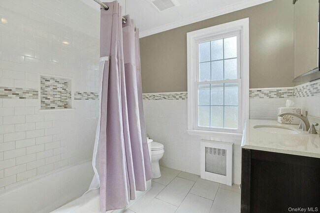 Building Photo - 71 Cox Ave