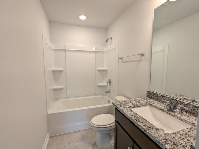 Building Photo - Beautiful 5 Bdrm New Construction Home in Johns Island