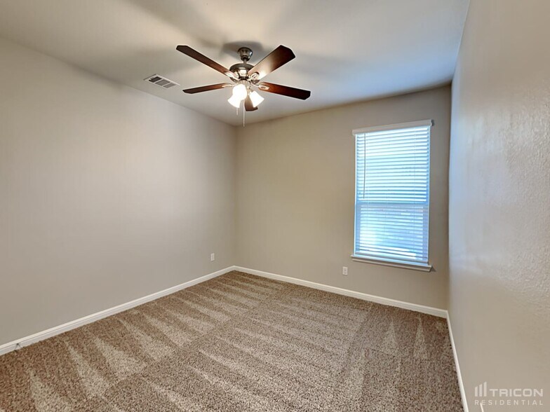 Building Photo - 4808 Bronzeleaf Ln