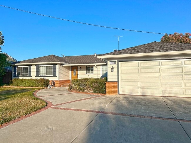 Primary Photo - Coming Soon – Spacious 5-Bed Single Level ...