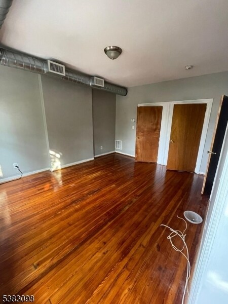 Building Photo - 302 Princeton Ave