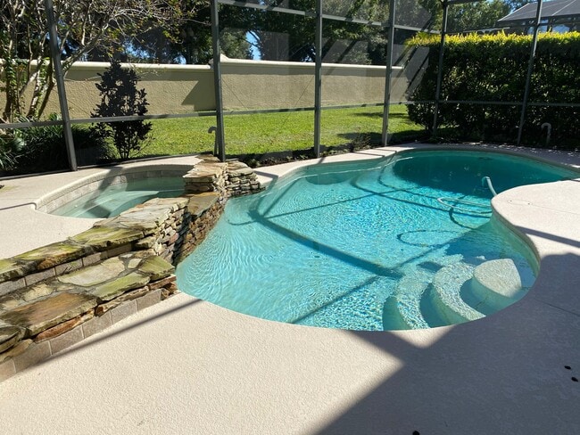 Building Photo - 8132 Vía Bella Notte