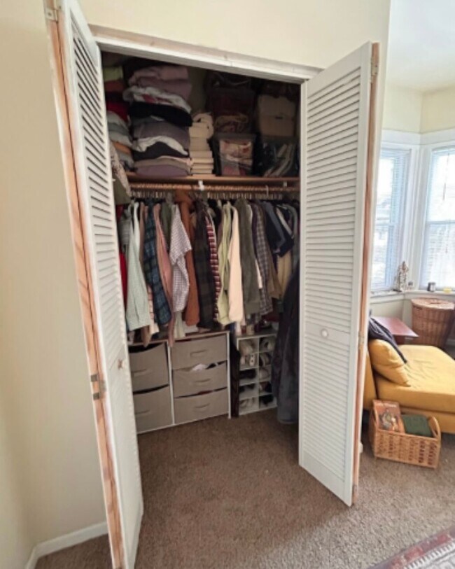 Building Photo - 2526 N Frederick Ave