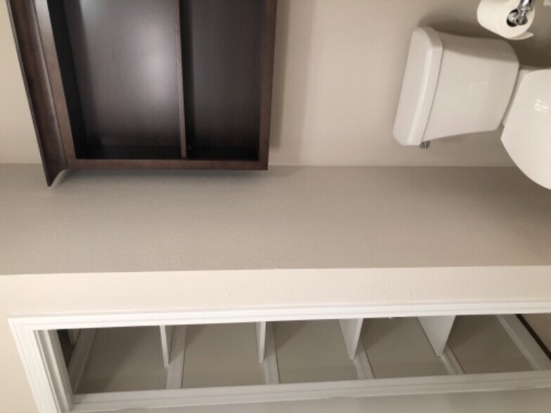 Building Photo - 7986 Indian Rd