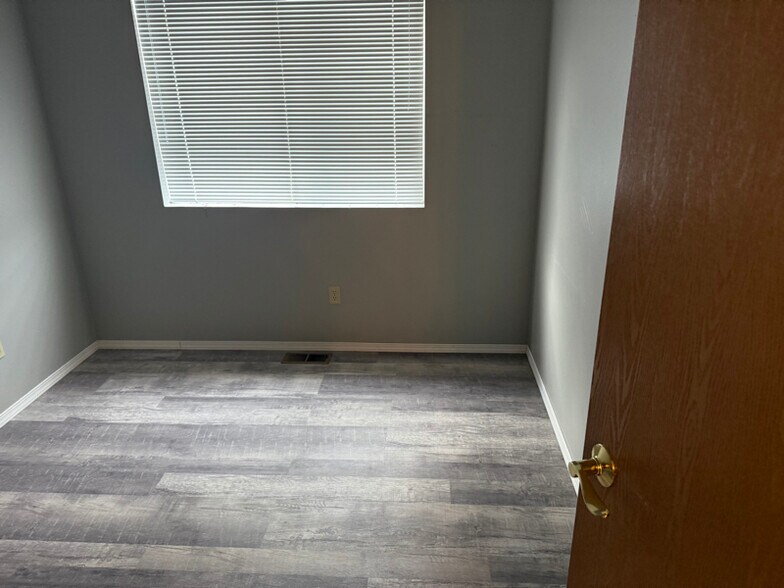 Building Photo - 6402 Fremont Dr