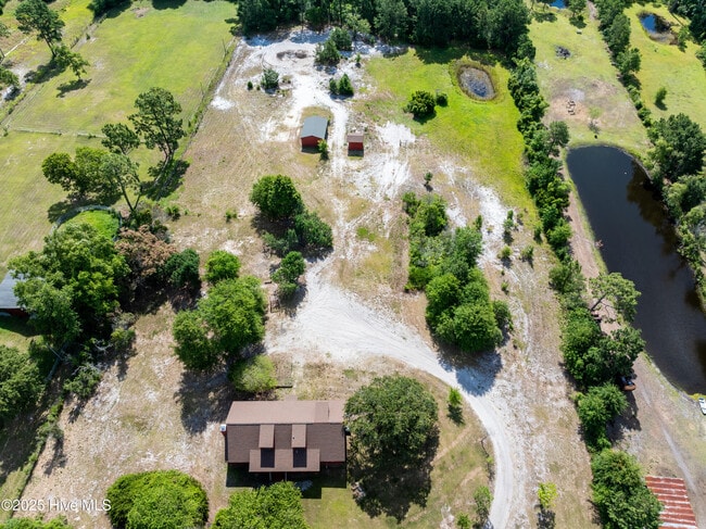 Building Photo - 521 NC-172