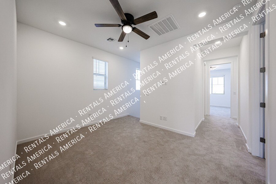 Building Photo - 2484 W Rowel Rd