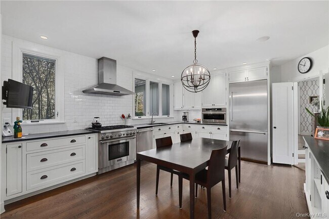 Building Photo - 77 Hook Rd