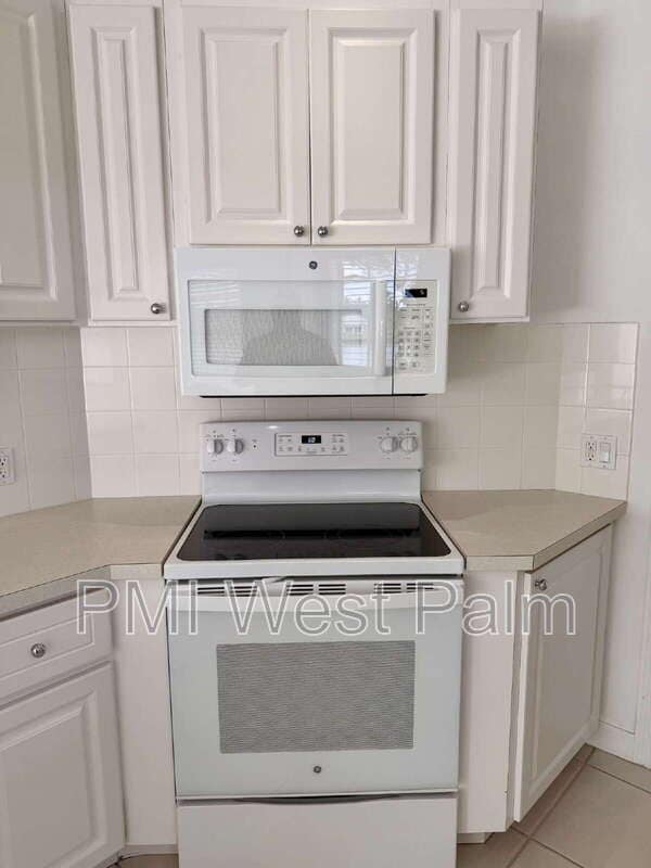 Building Photo - 8270 Eleuthera Ln