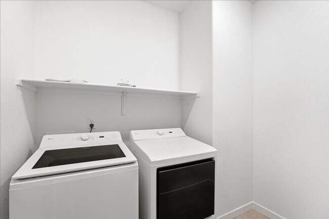 Building Photo - 10109 Al Meraz Dr