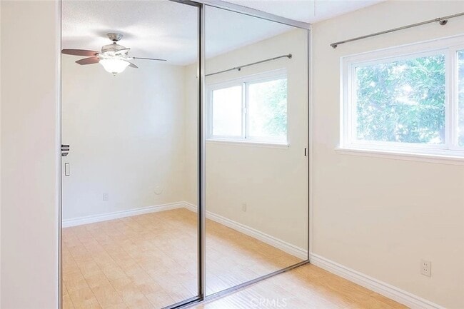 Building Photo - 11115 Slater Ave