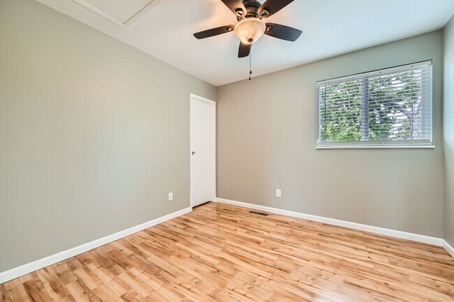 Building Photo - 17166 E Nassau Pl