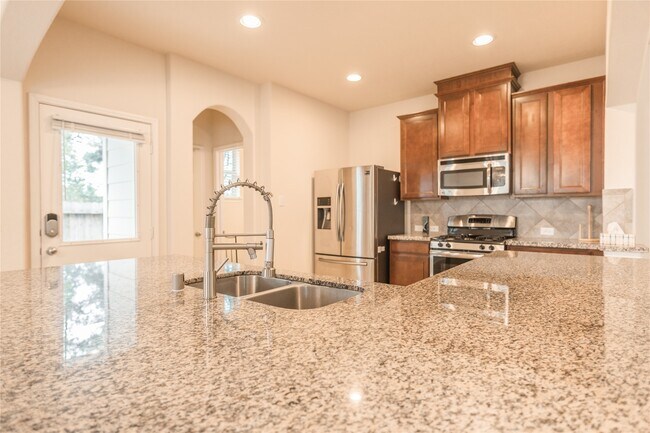 Building Photo - 14623 Roaring Fork Ln