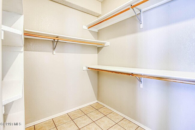 Building Photo - 6076 Los Siglos Dr