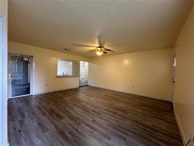 Building Photo - 10238 Torrington Ln