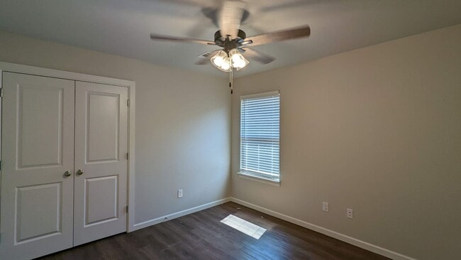 Building Photo - 3 Bed 2 Bath 2 Car Duplex Freedom Villas in Midwest City, OK