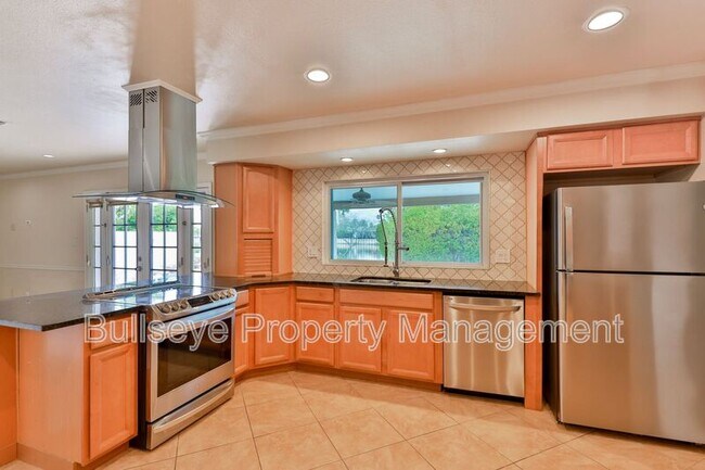 Building Photo - 2334 W Calle Iglesia Ave