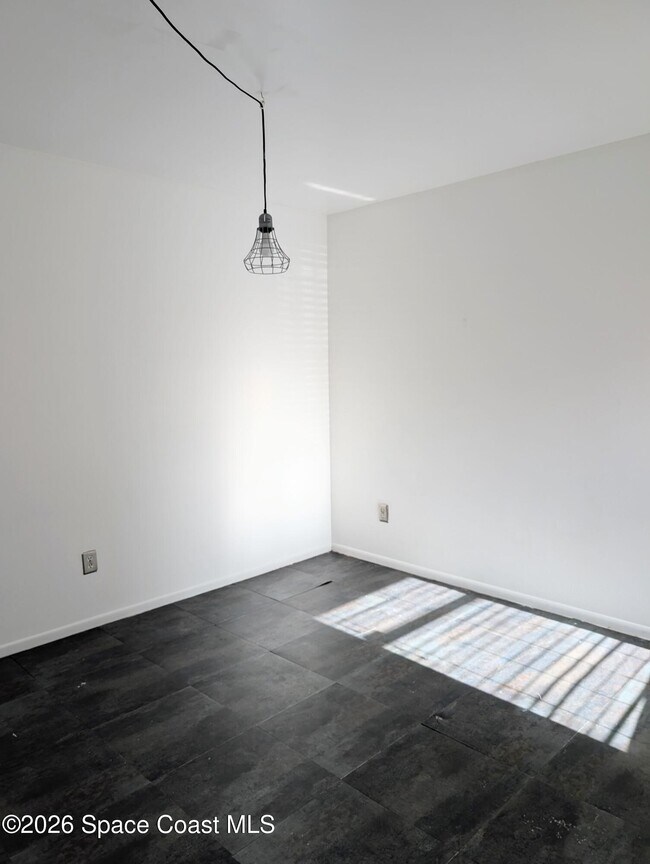 Building Photo - 1031 Abada Ct NE