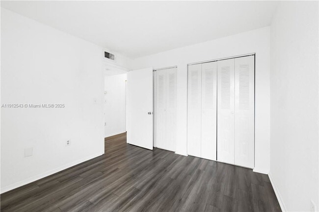 Building Photo - 2361 NW 33rd St