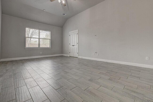 Building Photo - 110 Kou Ct