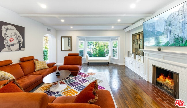 Building Photo - 2771 Club Dr