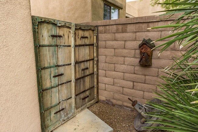 Building Photo - 4402 W Cloud Ranch Pl