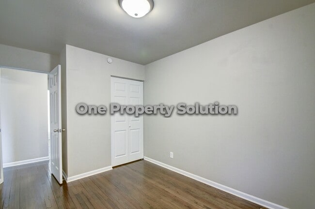 Building Photo - 1330 Cass St